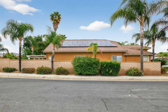 41245 Breckin, Murrieta, CA 92562