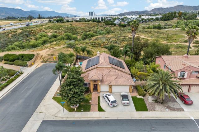 41245 Breckin, Murrieta, CA 92562