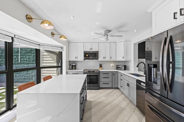13400 Bedford Mews Court, Wellington, FL 33414