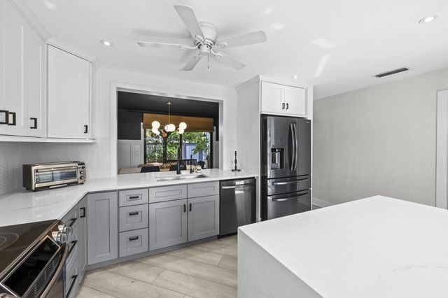 13400 Bedford Mews Court, Wellington, FL 33414