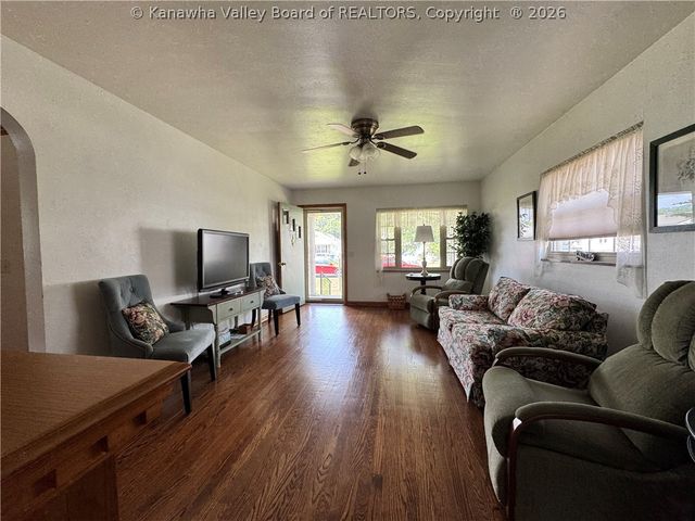 2609 Washington Avenue, St Albans, WV 25177