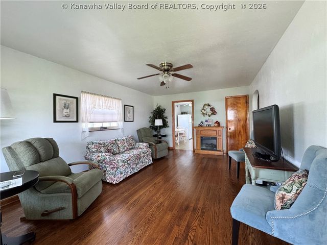 2609 Washington Avenue, St Albans, WV 25177