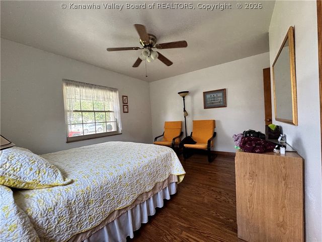 2609 Washington Avenue, St Albans, WV 25177