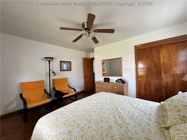 2609 Washington Avenue, St Albans, WV 25177