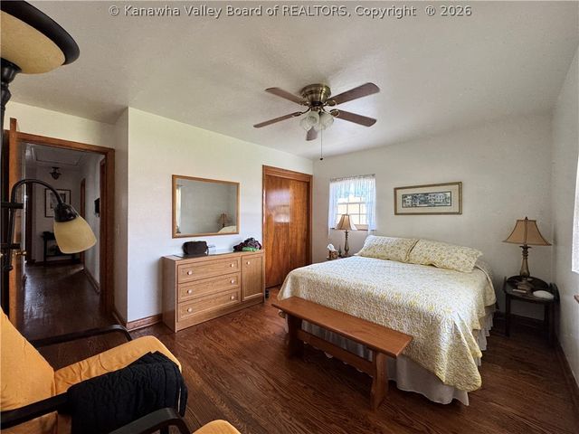 2609 Washington Avenue, St Albans, WV 25177