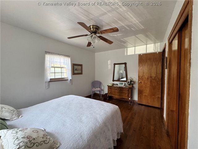 2609 Washington Avenue, St Albans, WV 25177