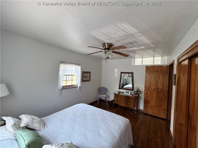 2609 Washington Avenue, St Albans, WV 25177