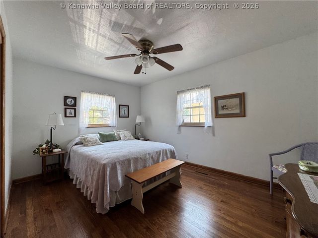 2609 Washington Avenue, St Albans, WV 25177