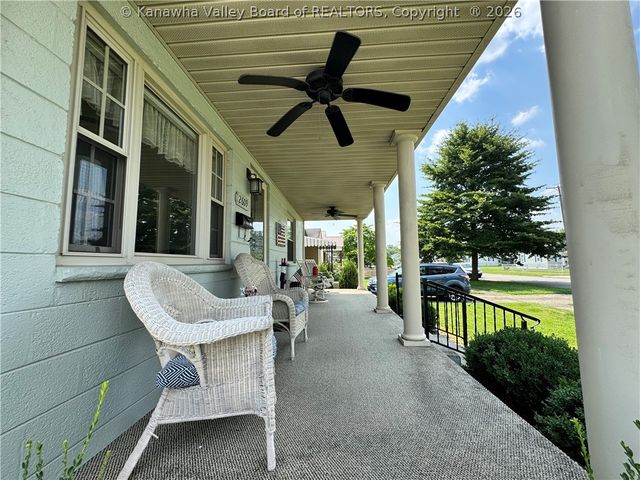 2609 Washington Avenue, St Albans, WV 25177