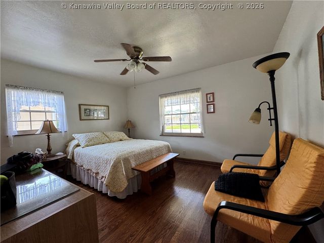 2609 Washington Avenue, St Albans, WV 25177