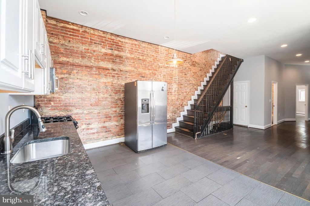 Image 10 of property listing at 1210 WELDON AVE, Baltimore, MD 21211