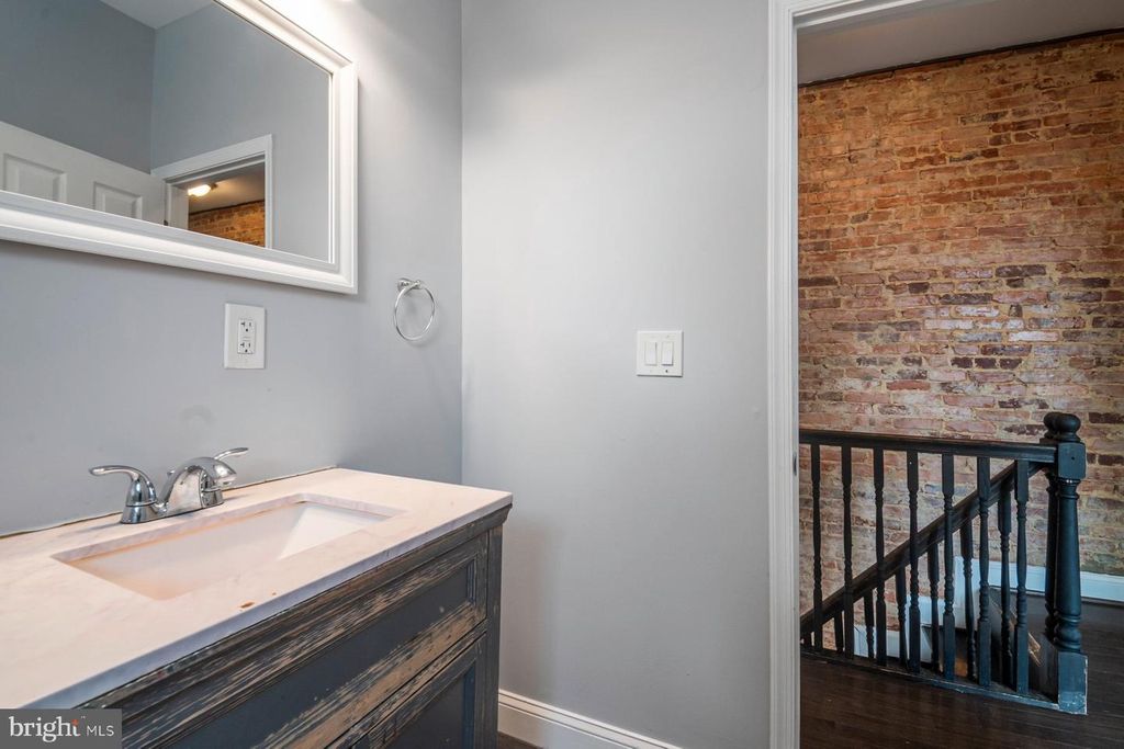 Image 13 of property listing at 1210 WELDON AVE, Baltimore, MD 21211