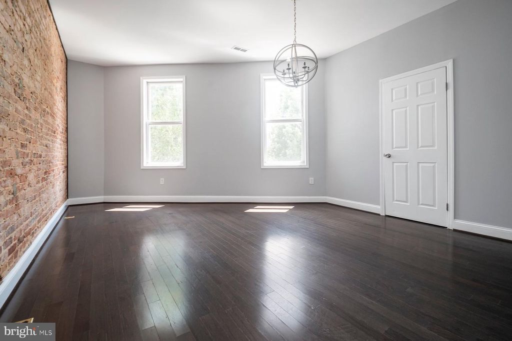 Image 15 of property listing at 1210 WELDON AVE, Baltimore, MD 21211