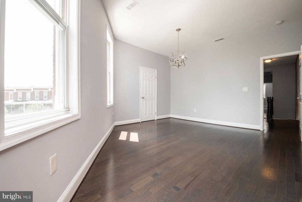 Image 16 of property listing at 1210 WELDON AVE, Baltimore, MD 21211