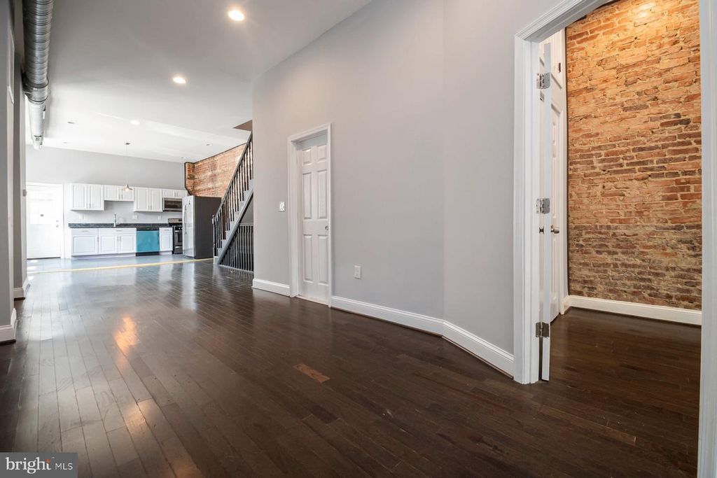Image 2 of property listing at 1210 WELDON AVE, Baltimore, MD 21211