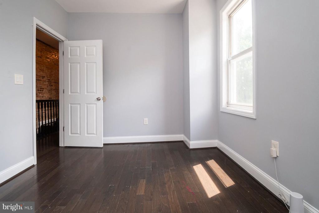 Image 20 of property listing at 1210 WELDON AVE, Baltimore, MD 21211