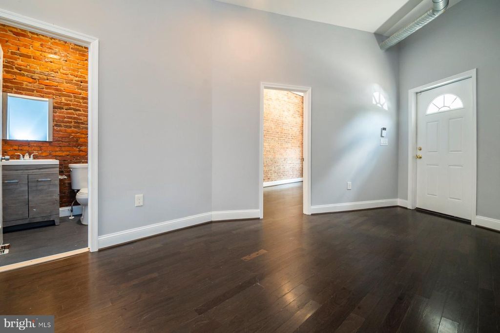 Image 4 of property listing at 1210 WELDON AVE, Baltimore, MD 21211