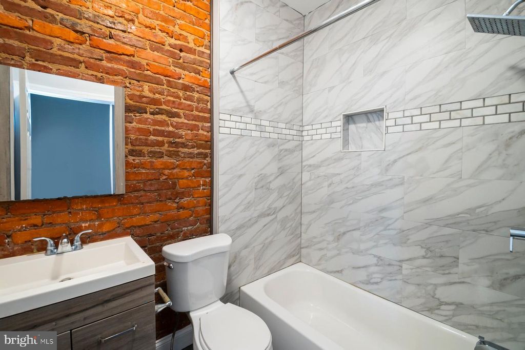 Image 8 of property listing at 1210 WELDON AVE, Baltimore, MD 21211