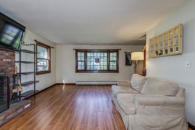 17 Reeds Ferry Way, Merrimack, NH 03054