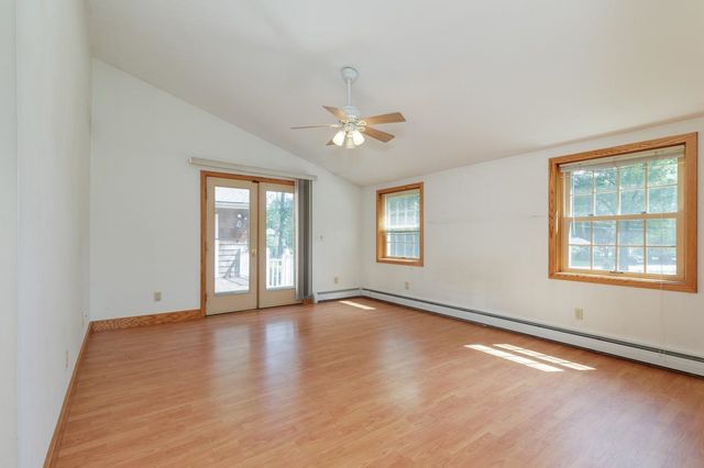 17 Reeds Ferry Way, Merrimack, NH 03054