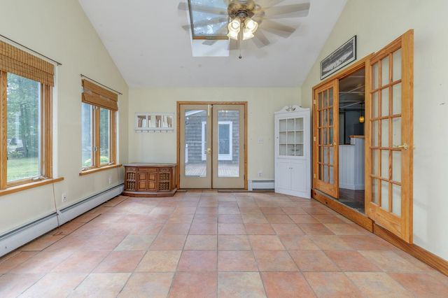 17 Reeds Ferry Way, Merrimack, NH 03054
