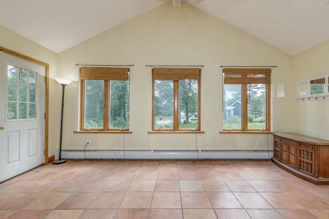 17 Reeds Ferry Way, Merrimack, NH 03054