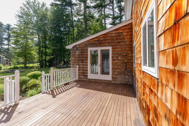 17 Reeds Ferry Way, Merrimack, NH 03054