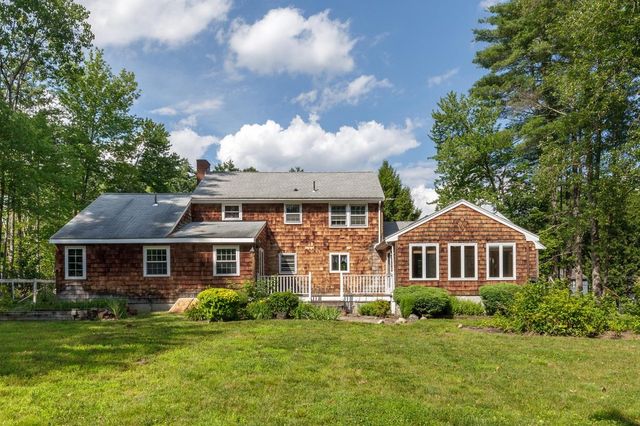 17 Reeds Ferry Way, Merrimack, NH 03054