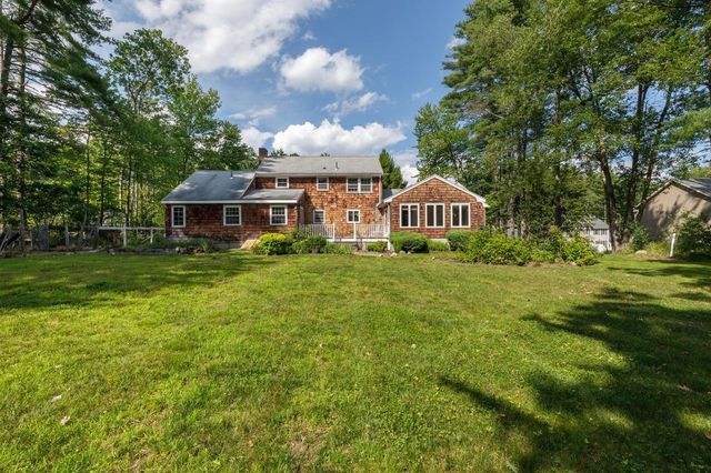 17 Reeds Ferry Way, Merrimack, NH 03054
