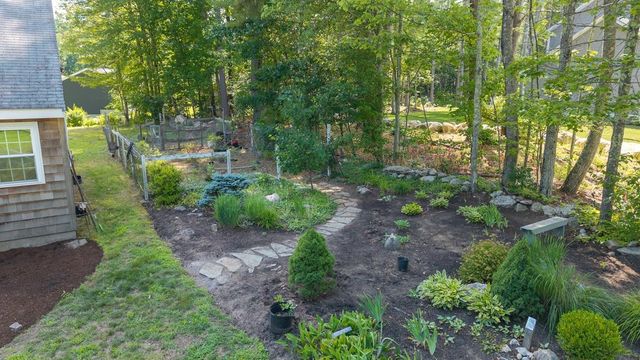 17 Reeds Ferry Way, Merrimack, NH 03054