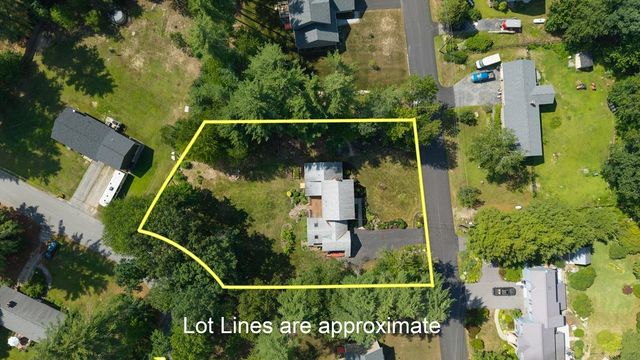 17 Reeds Ferry Way, Merrimack, NH 03054