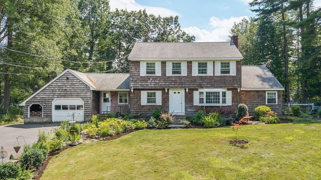 17 Reeds Ferry Way, Merrimack, NH 03054