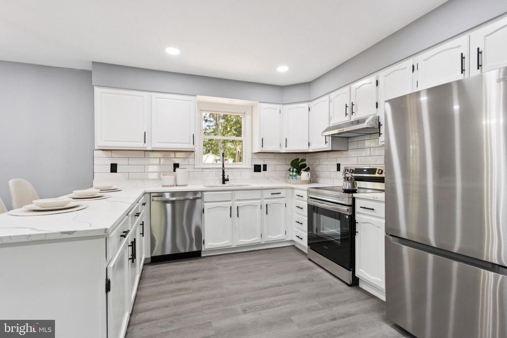 39 HIDDEN LAKE DR, Stafford, VA 22556