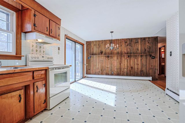 141 Donahue Drive, Manchester, NH 03103