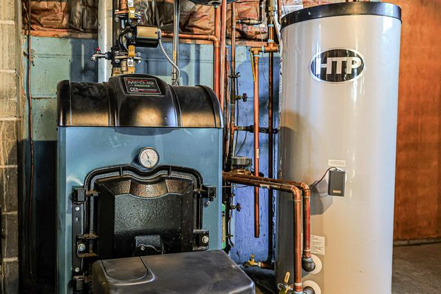 141 Donahue Drive, Manchester, NH 03103