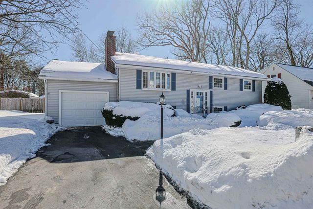 141 Donahue Drive, Manchester, NH 03103