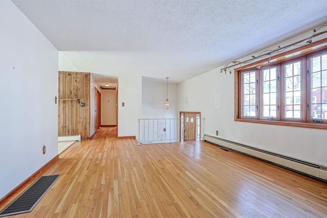 141 Donahue Drive, Manchester, NH 03103