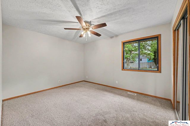 7714 Braun Avenue, La Vista, NE 68128