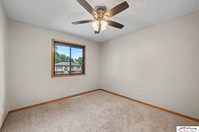 7714 Braun Avenue, La Vista, NE 68128