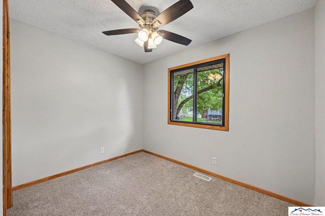 7714 Braun Avenue, La Vista, NE 68128
