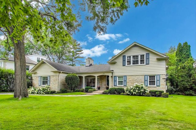 1115 Seneca Road, Wilmette, IL 60091