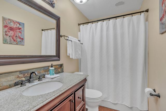 7734 Ramona Drive, Navarre, FL 32566