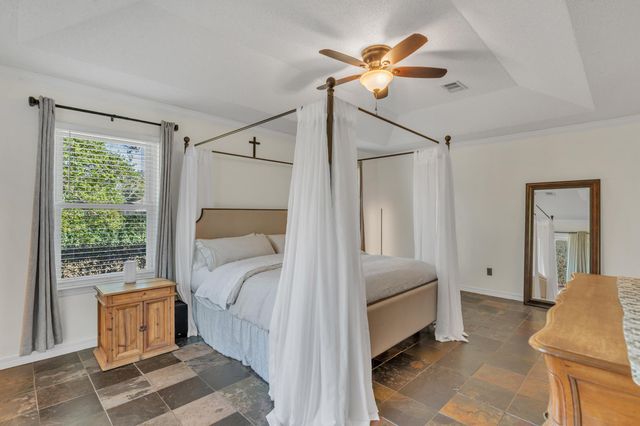 7734 Ramona Drive, Navarre, FL 32566