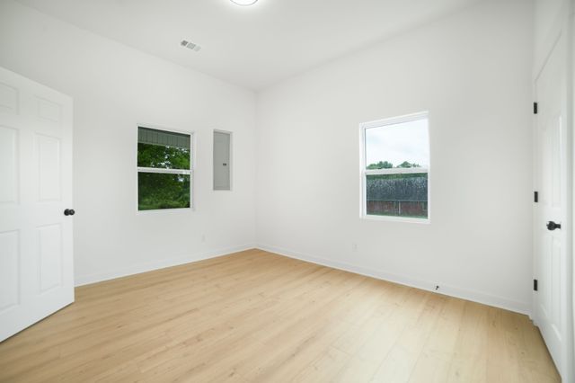 110 Spring Creek Rd, Estill Springs, TN 37330