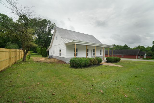 110 Spring Creek Rd, Estill Springs, TN 37330