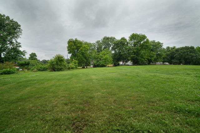 110 Spring Creek Rd, Estill Springs, TN 37330