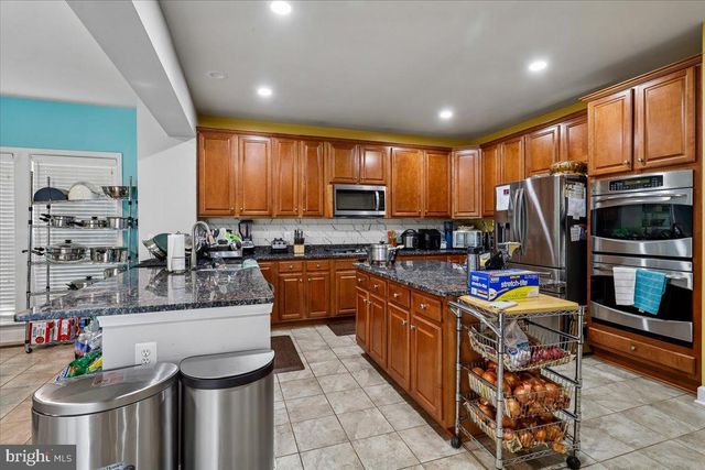 9008 FLETCHER FARM CT, Manassas, VA 20112