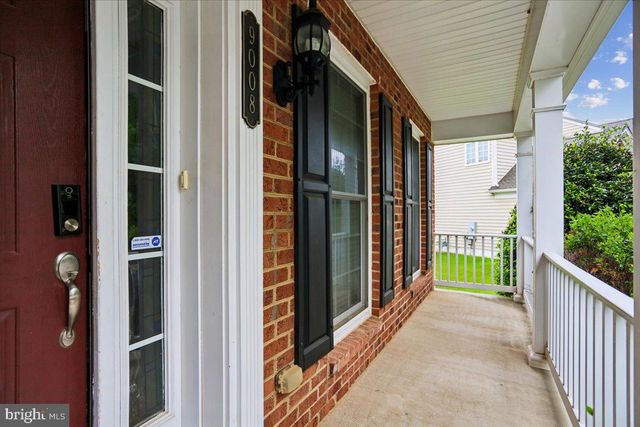 9008 FLETCHER FARM CT, Manassas, VA 20112