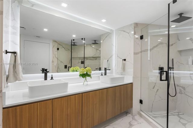 2127 Brickell Ave 705, Miami, FL 33129