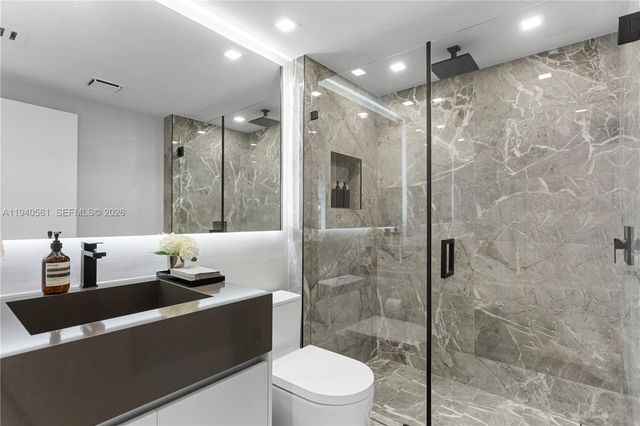 2127 Brickell Ave 705, Miami, FL 33129